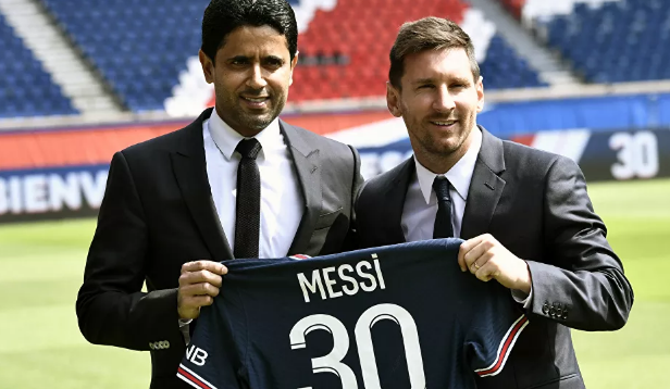 لا يصدق أنه حصل عليه .. ناصر الخليفي: لا نريد من ميسي مهام 